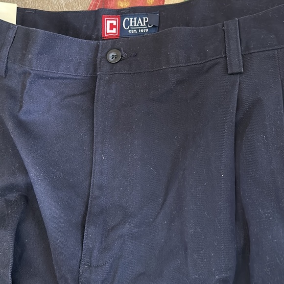 CHAPS all cotton twill pleated relaxed fit wrinkle resistant pants - Picture 4 of 4